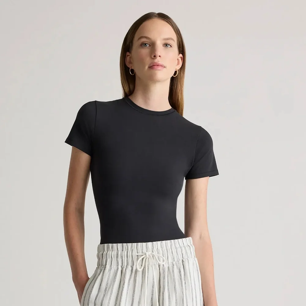 Quince Organic Cotton Jersey Tee Fitted Basic Capsule Minimalist - Picture 2 of 11